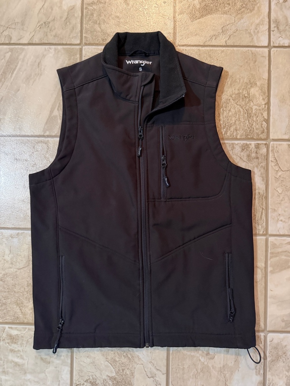 Wrangler Black Softshell Vest with Zip Pockets